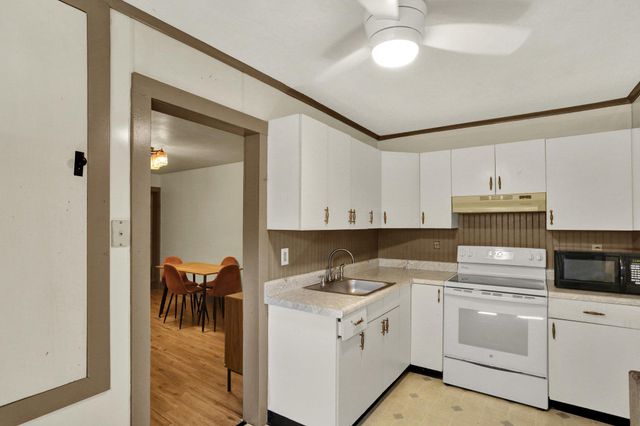 153 SPRING GARDEN ST, Leesport, PA 19533