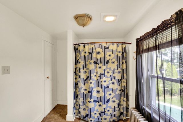 153 SPRING GARDEN ST, Leesport, PA 19533