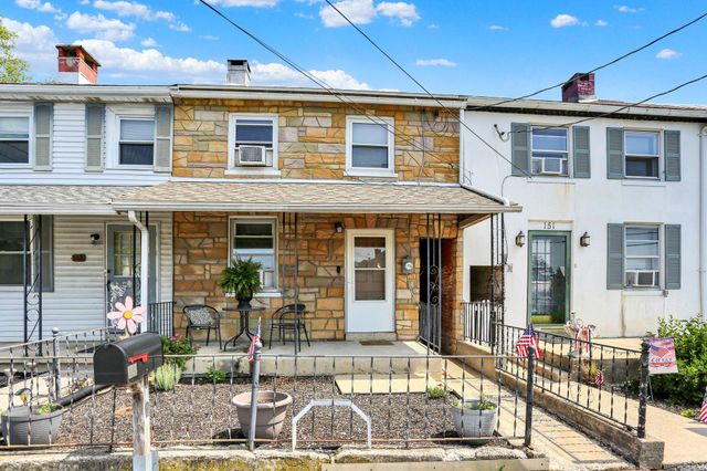 153 SPRING GARDEN ST, Leesport, PA 19533