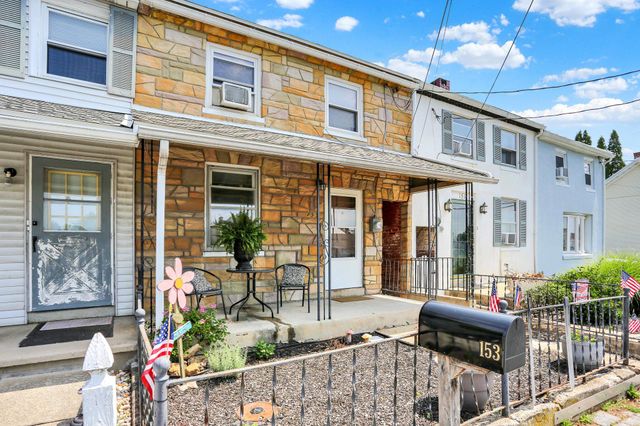 153 SPRING GARDEN ST, Leesport, PA 19533