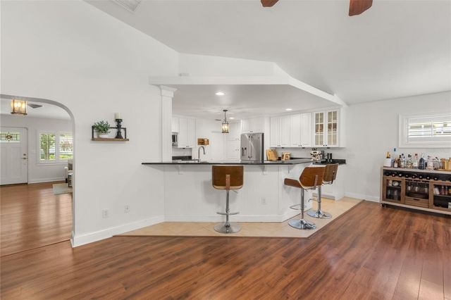 21 E YALE STREET, Orlando, FL 32804