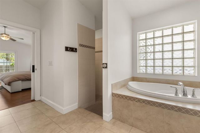 21 E YALE STREET, Orlando, FL 32804