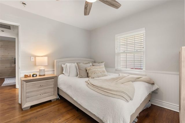 21 E YALE STREET, Orlando, FL 32804