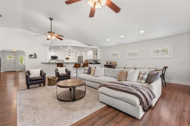 21 E YALE STREET, Orlando, FL 32804