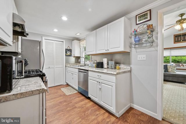 107 DIVISION ST, Little Egg Harbor Twp, NJ 08087