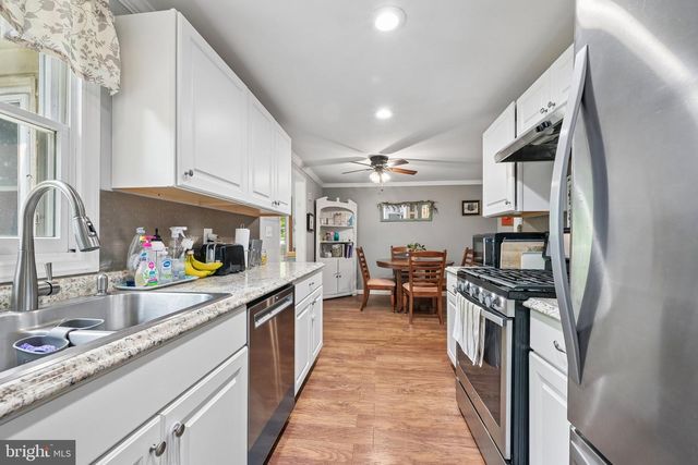 107 DIVISION ST, Little Egg Harbor Twp, NJ 08087