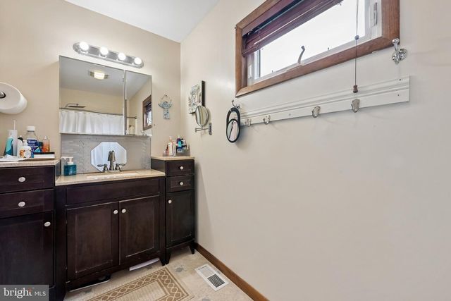 107 DIVISION ST, Little Egg Harbor Twp, NJ 08087