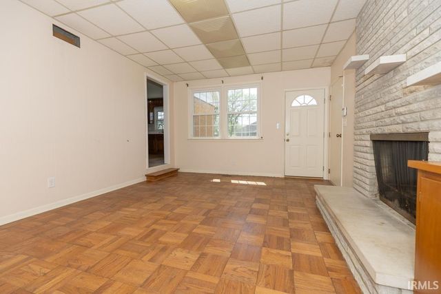 7527 Taylor Circle, Evansville, IN 47715