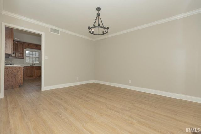 7527 Taylor Circle, Evansville, IN 47715