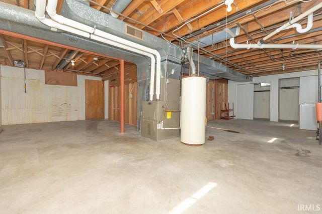 7527 Taylor Circle, Evansville, IN 47715