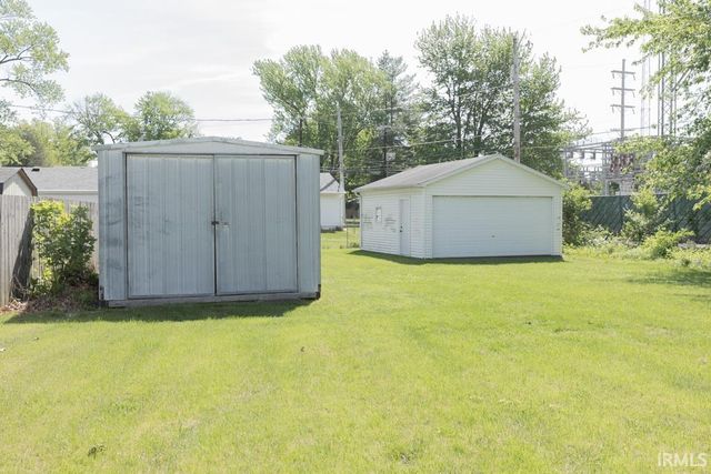 7527 Taylor Circle, Evansville, IN 47715