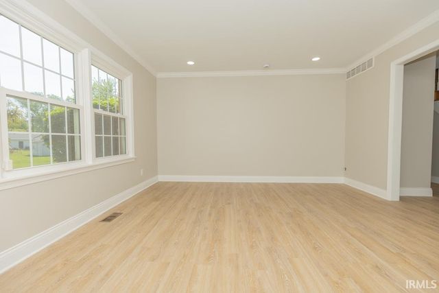 7527 Taylor Circle, Evansville, IN 47715