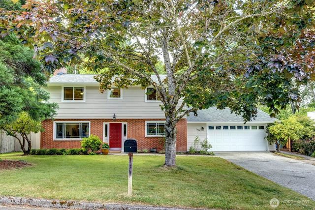 7616 SE 37th Place, Mercer Island, WA 98040