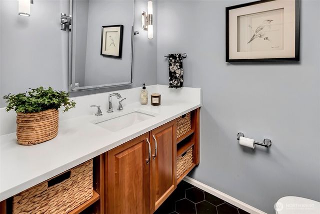 7616 SE 37th Place, Mercer Island, WA 98040
