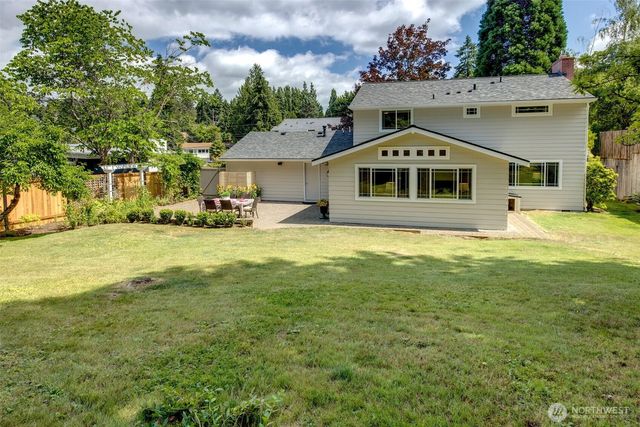 7616 SE 37th Place, Mercer Island, WA 98040