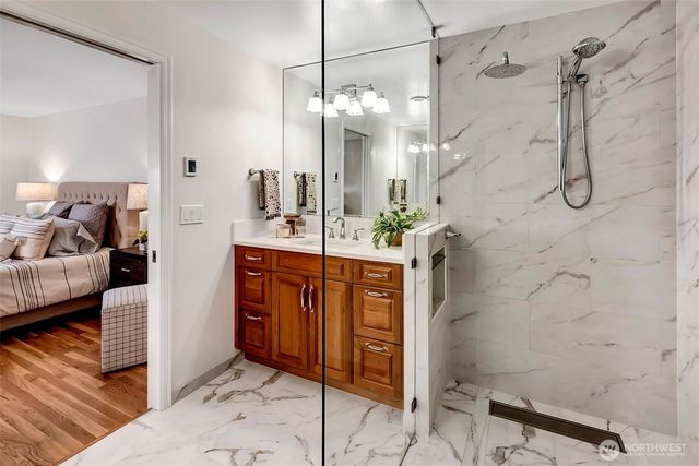 7616 SE 37th Place, Mercer Island, WA 98040