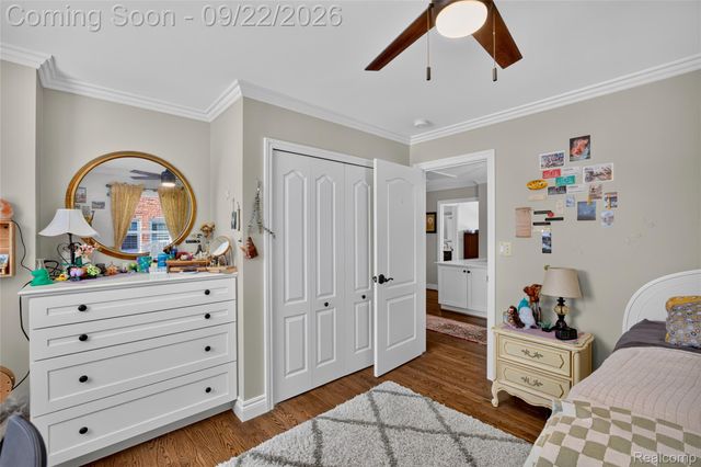 20645 Vernier Circle, Grosse Pointe Woods, MI 48236
