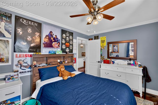 20645 Vernier Circle, Grosse Pointe Woods, MI 48236