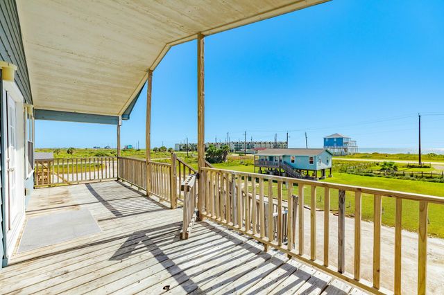 118 Lindrose Street, Freeport, TX 77541