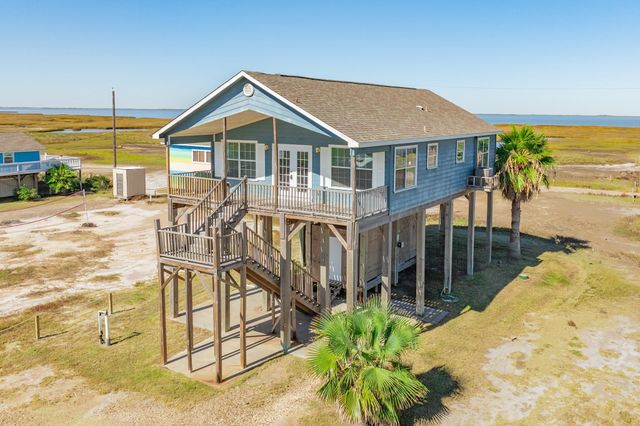 118 Lindrose Street, Freeport, TX 77541