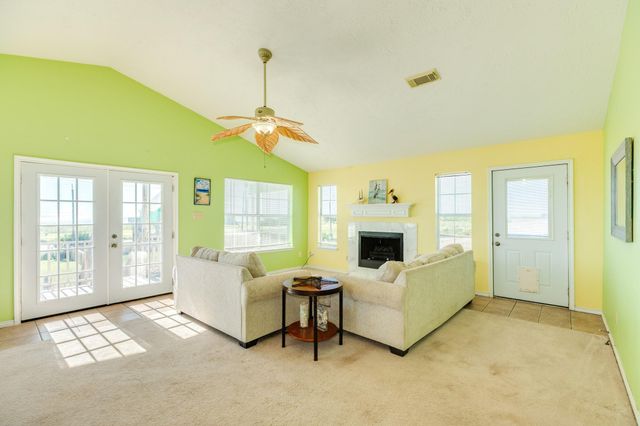 118 Lindrose Street, Freeport, TX 77541