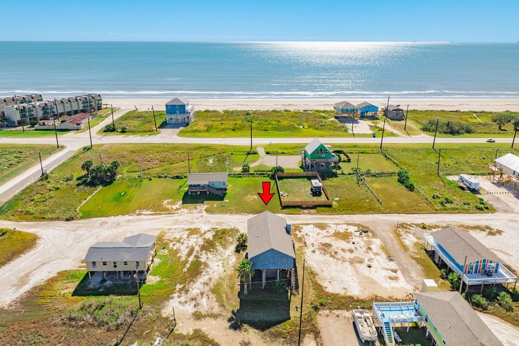 118 Lindrose Street, Freeport, TX 77541