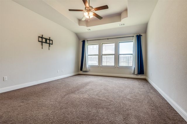 426 Summer Grove Drive, Midlothian, TX 76065