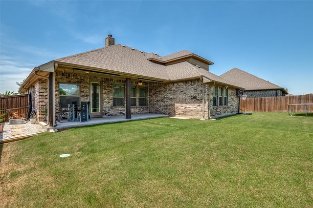 426 Summer Grove Drive, Midlothian, TX 76065