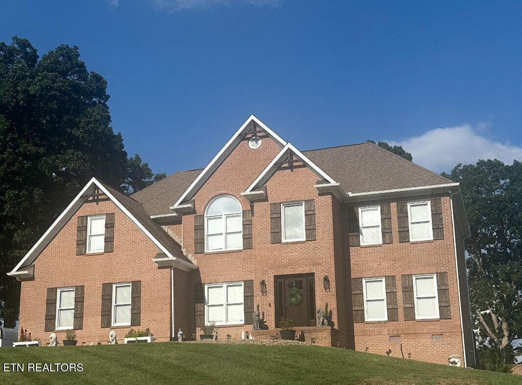 12618 Comblain Rd Rd, Farragut, TN 37934