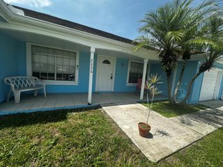 2226 SE Tiffany Avenue, Port St Lucie, FL 34952