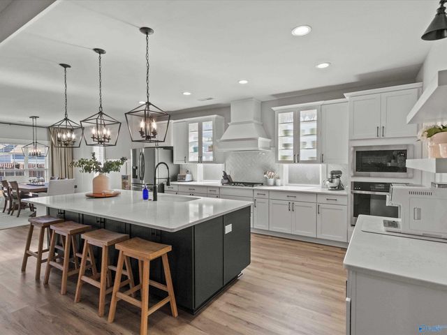 6609 Camilla Drive NW, Madison, AL 35757