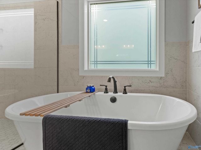 6609 Camilla Drive NW, Madison, AL 35757