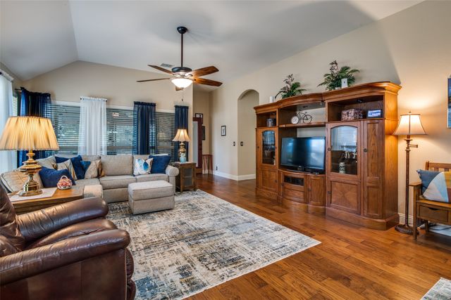 1036 Glenn Road, Lavon, TX 75166