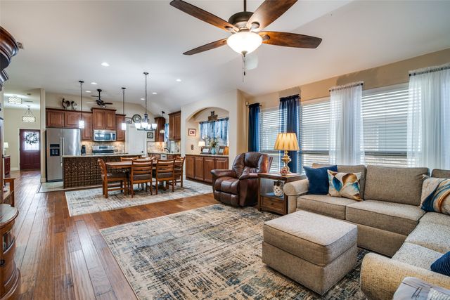 1036 Glenn Road, Lavon, TX 75166