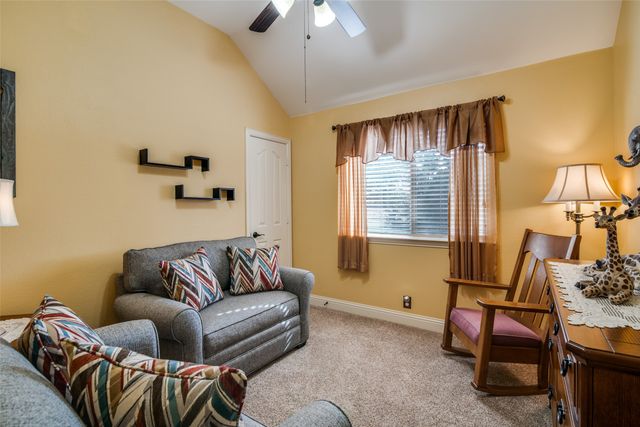 1036 Glenn Road, Lavon, TX 75166