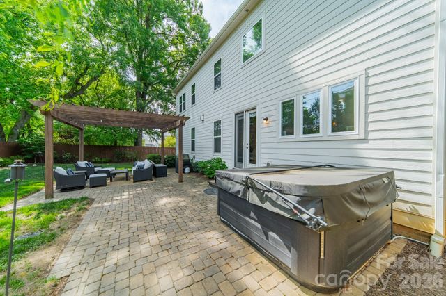 515 Greystone Road, Charlotte, NC 28209