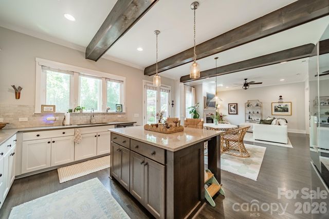 515 Greystone Road, Charlotte, NC 28209