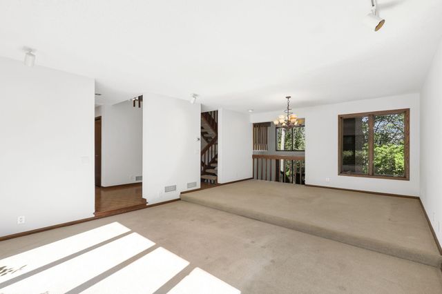 7930 Rhode Island Circle, Bloomington, MN 55438