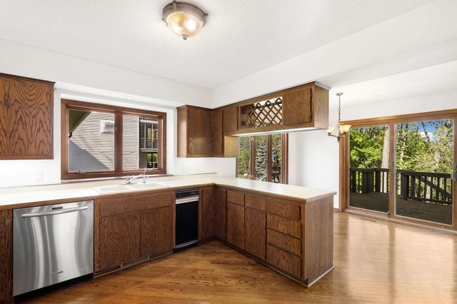 7930 Rhode Island Circle, Bloomington, MN 55438