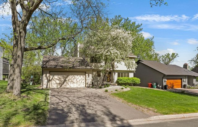 7930 Rhode Island Circle, Bloomington, MN 55438