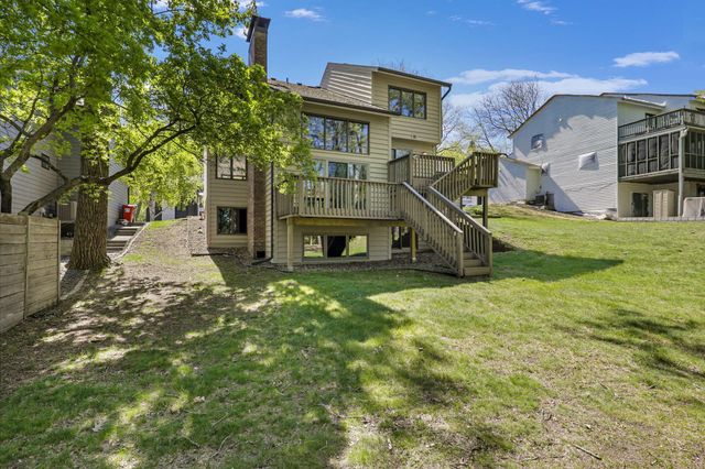 7930 Rhode Island Circle, Bloomington, MN 55438