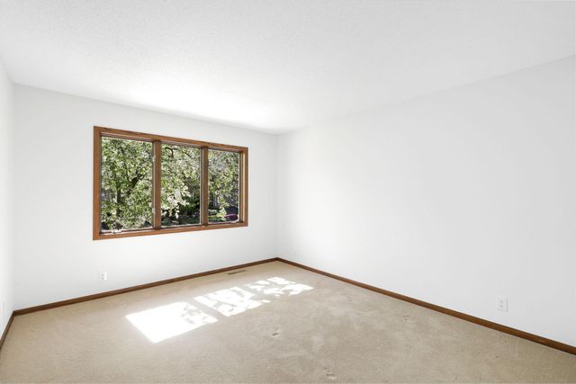 7930 Rhode Island Circle, Bloomington, MN 55438