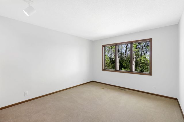 7930 Rhode Island Circle, Bloomington, MN 55438
