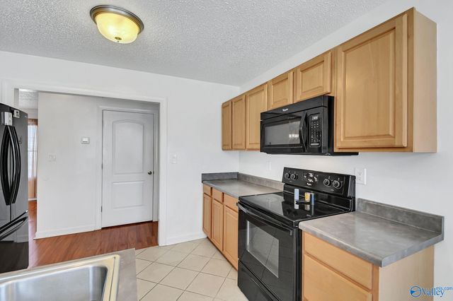 125 Stoney Point Drive, Harvest, AL 35749