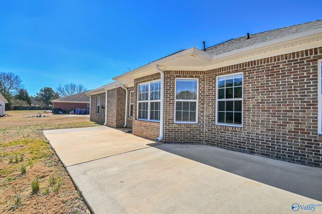 125 Stoney Point Drive, Harvest, AL 35749