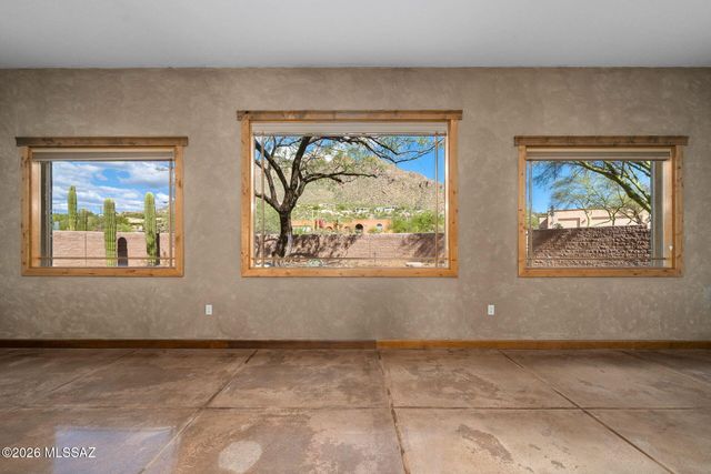 8755 N Sunny Slope Drive, Oro Valley, AZ 85704