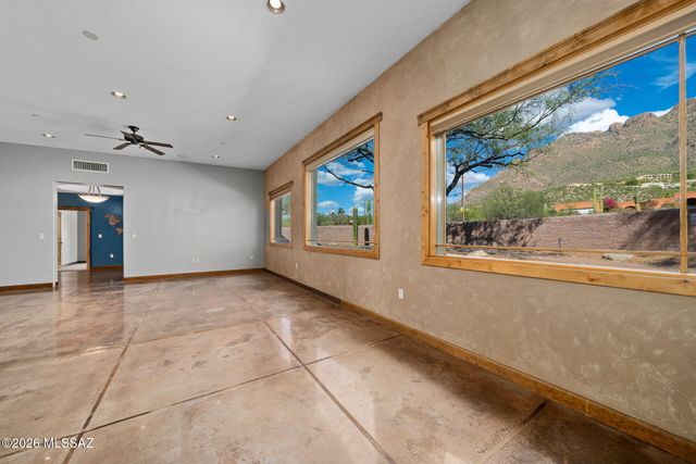 8755 N Sunny Slope Drive, Oro Valley, AZ 85704