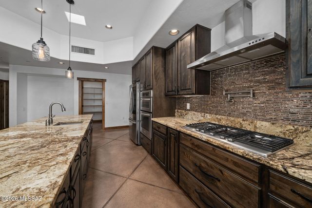 8755 N Sunny Slope Drive, Oro Valley, AZ 85704