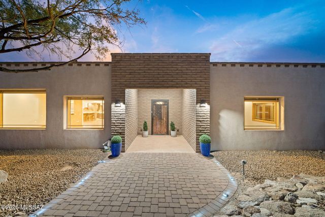 8755 N Sunny Slope Drive, Oro Valley, AZ 85704