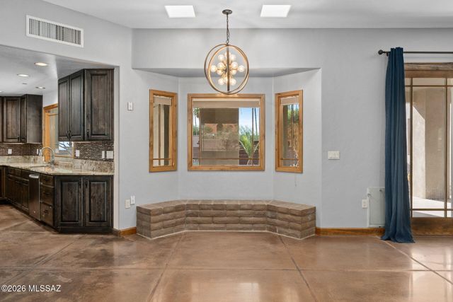 8755 N Sunny Slope Drive, Oro Valley, AZ 85704
